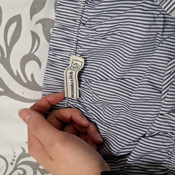 Abercrombie & Fitch Striped Cotton Off the Shoulder Top - Picture 4 of 5